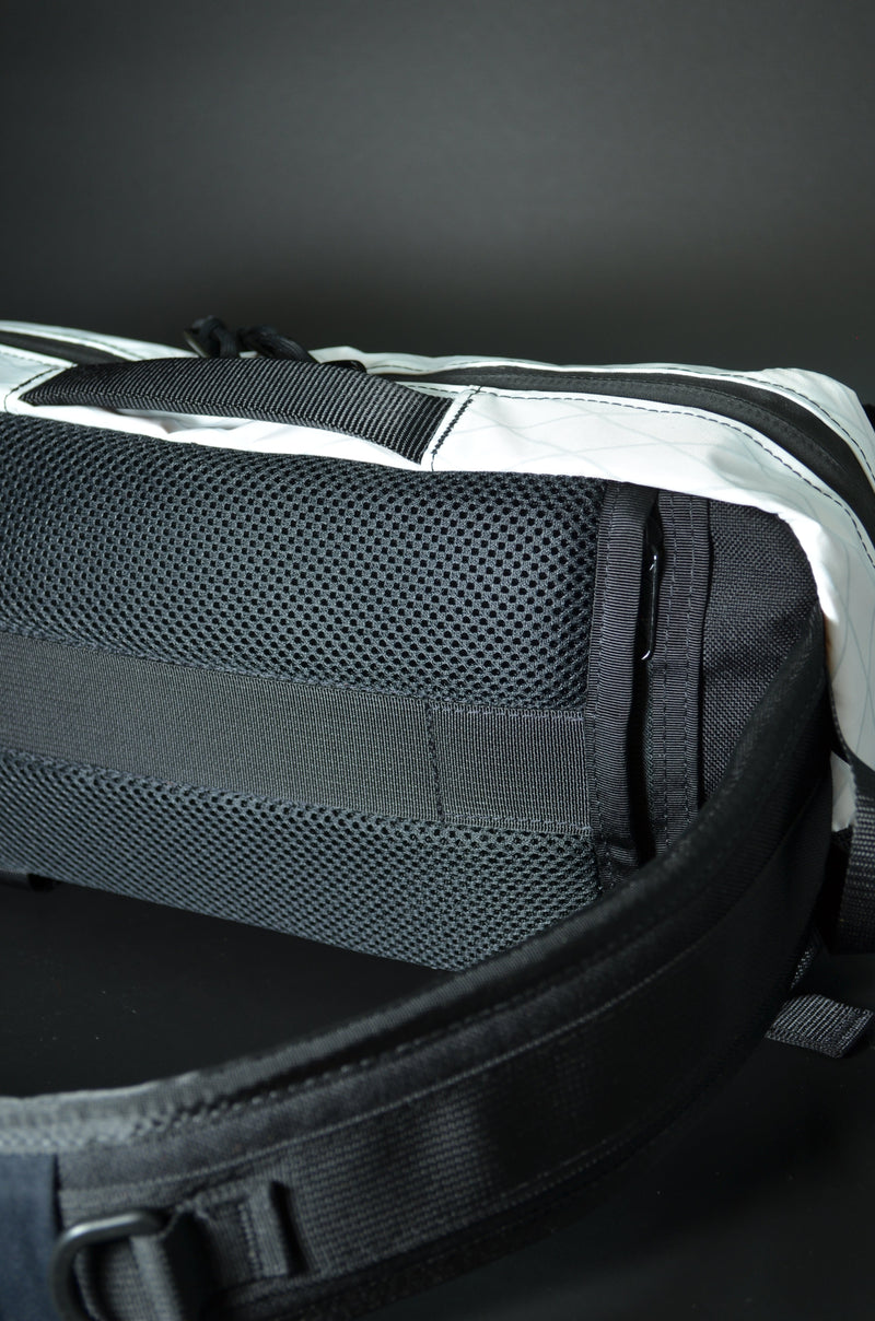 Load image into Gallery viewer, Loculus X-Pack Sling
