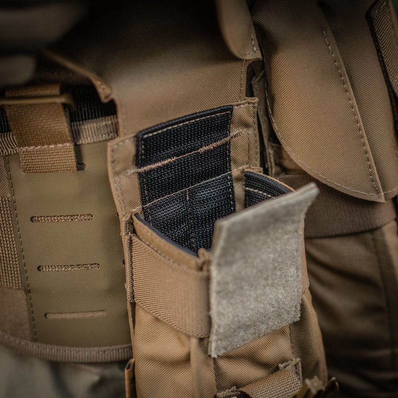 Load image into Gallery viewer, M-Tac Double Mag Pouch with Fastex Buckle
