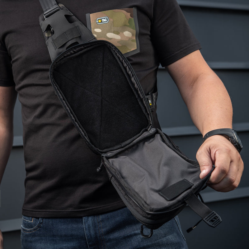 Load image into Gallery viewer, M-Tac Sling Pistol Bag Elite
