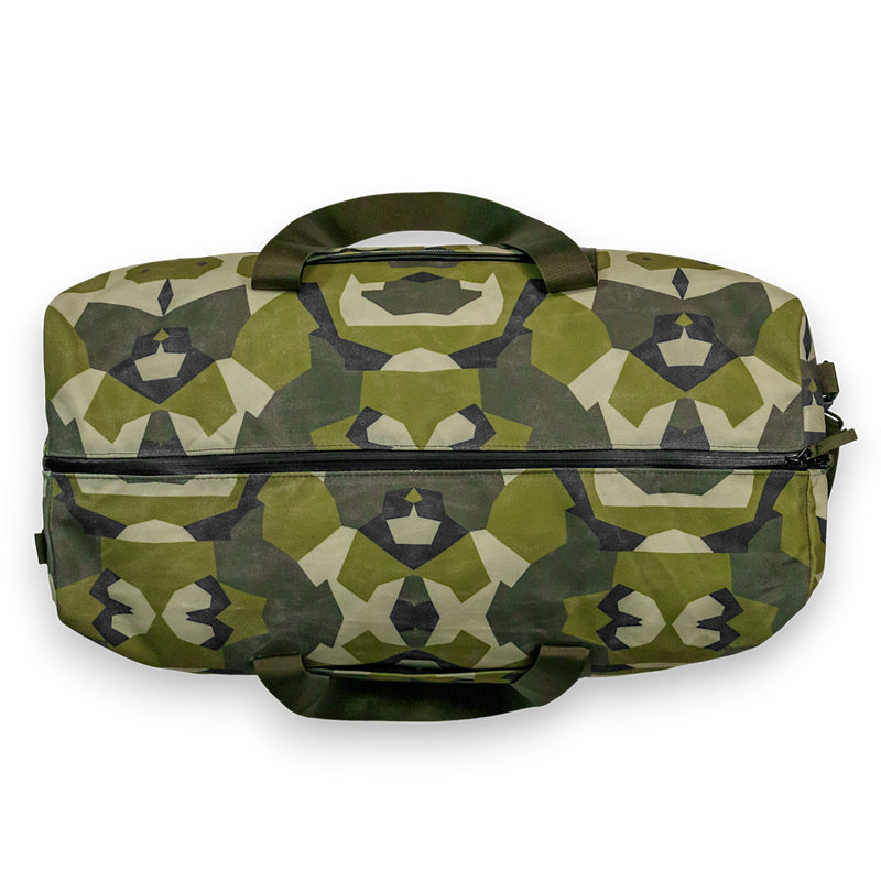 Load image into Gallery viewer, Waterproof XL 57.5L Waxed Duffle Bag
