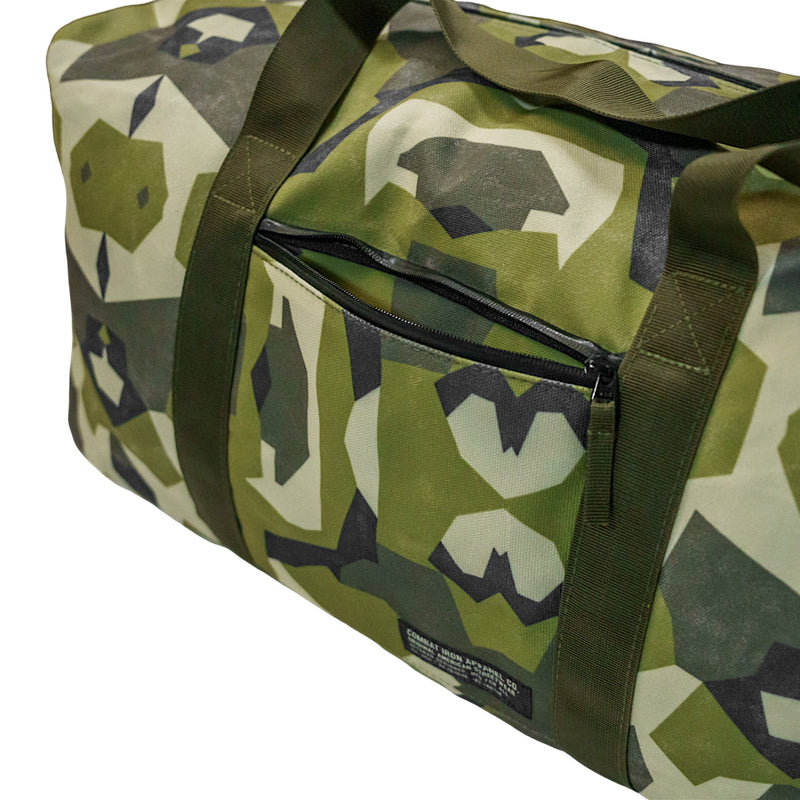 Load image into Gallery viewer, Waterproof XL 57.5L Waxed Duffle Bag

