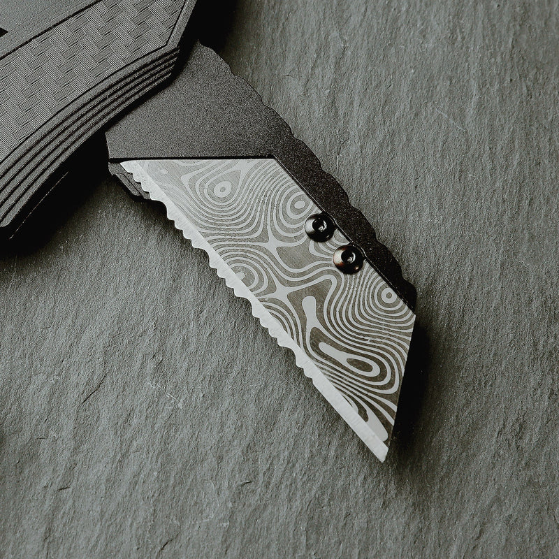 Load image into Gallery viewer, Stinger P01 Partially Serrated Utility Blade Replacement - Laser Engraved Silver Damascus Style (3 pcs)
