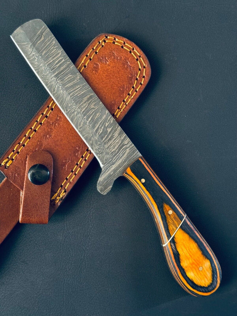 Load image into Gallery viewer, Bull Cutter Knife | Handmade Damascus Steel Blade with Pakkawood Handl
