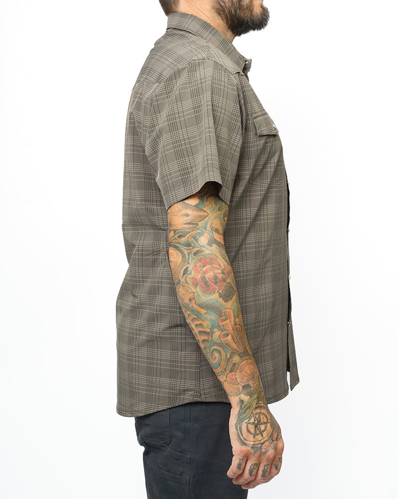 Load image into Gallery viewer, Deke SS Shirt - Beluga Brown
