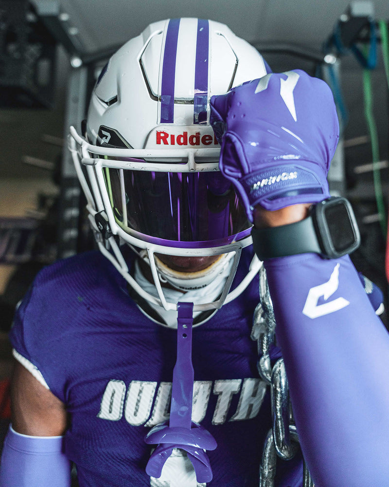 Load image into Gallery viewer, Phenom Elite VPS5 Adult Football Gloves - Team Colors
