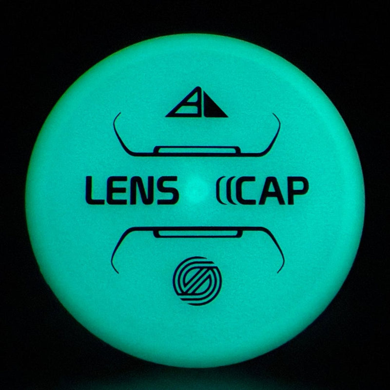 Load image into Gallery viewer, Total Eclipse Lens Cap (Mini Disc) - Simon Line
