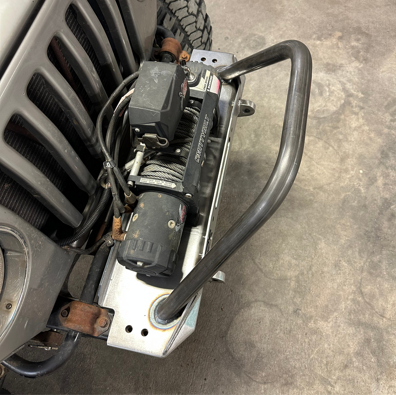 Load image into Gallery viewer, Front Diamond Series Stubby Bumper for Jeep TJ Wrangler (97-06)
