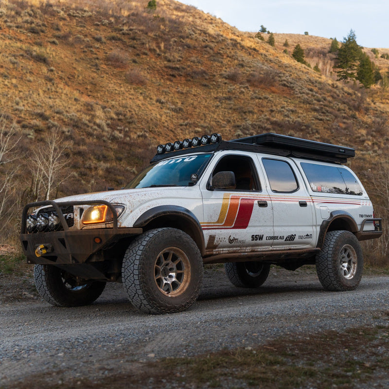 Load image into Gallery viewer, 2001-04 Tacoma Checkered Stripe Kit
