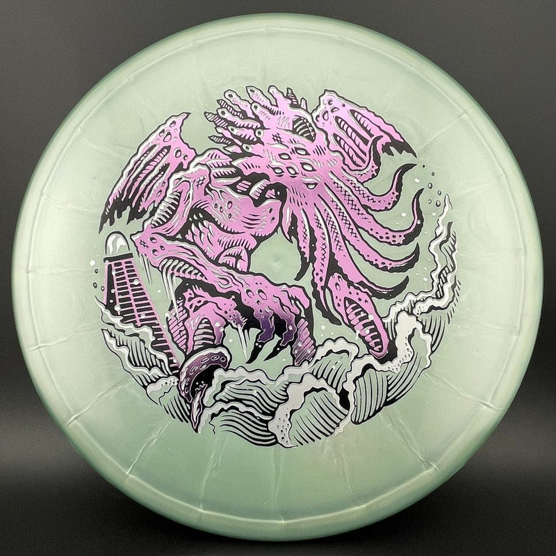 Load image into Gallery viewer, Ethereal Pathfinder - Cthulhu Limited Edition
