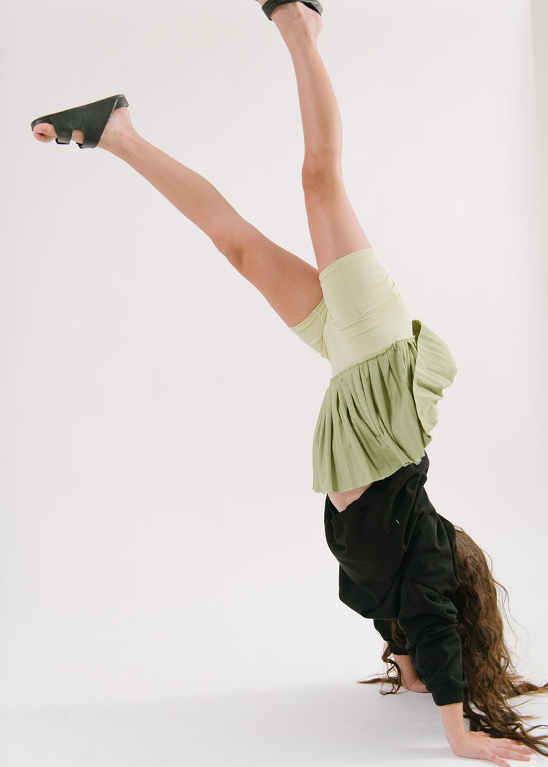 Load image into Gallery viewer, Pleated Court Skort in Lime
