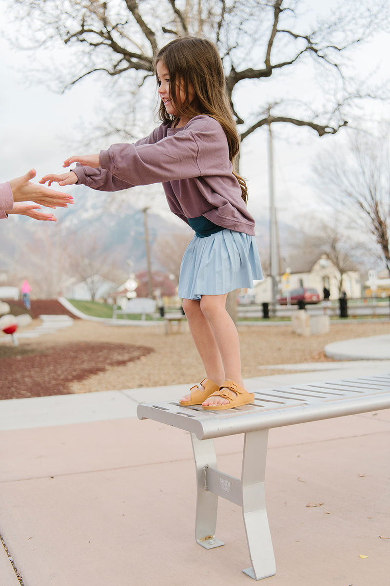 Load image into Gallery viewer, Pleated Court Skort in Ocean
