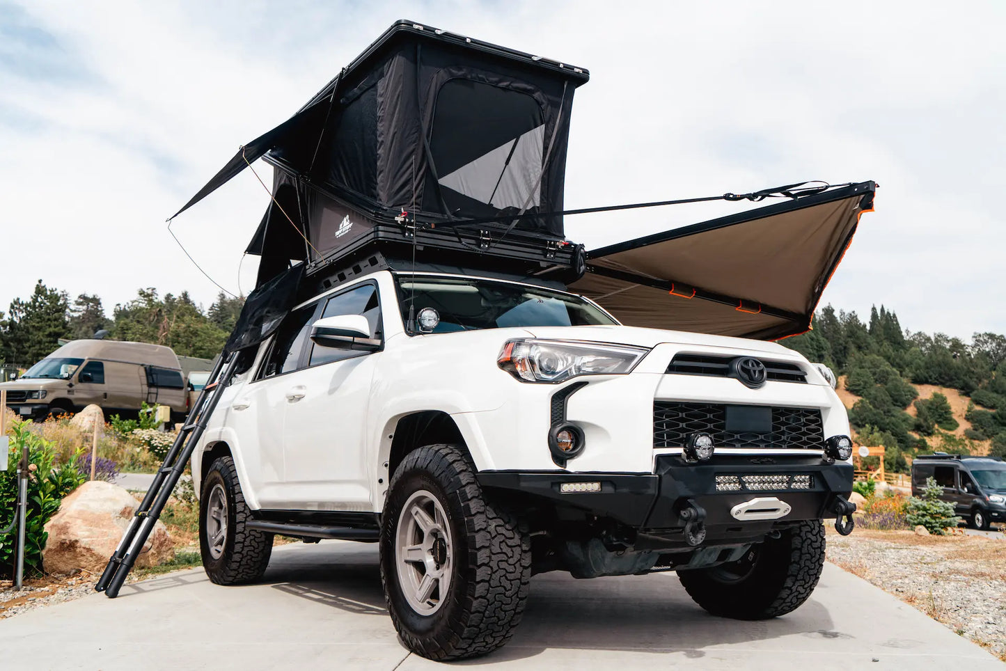 Alpine 51 Hardshell Rooftop Tent – Aluminum – 2 Person – Black – Compact Overland Design