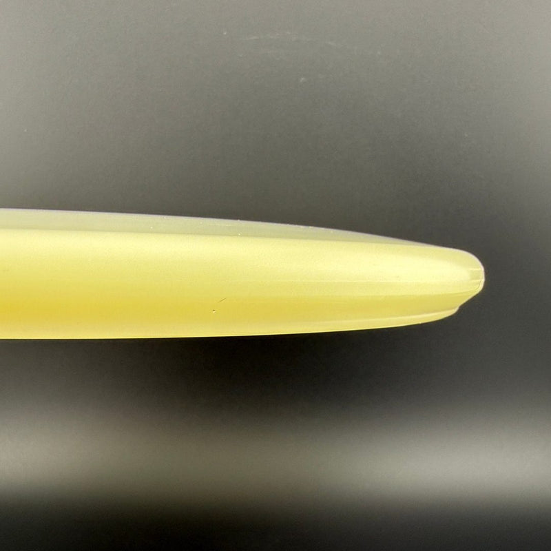 Load image into Gallery viewer, Glow Champion Classic Roc - Penned - F2

