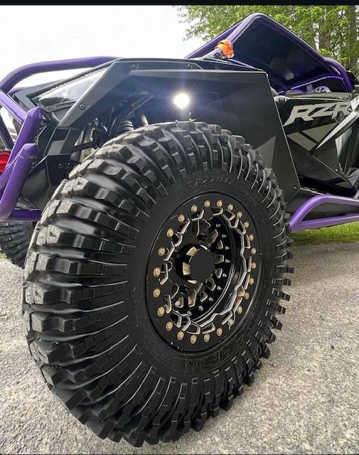 Load image into Gallery viewer, Alba Racing X3 Crusher Wheel Center Cap
