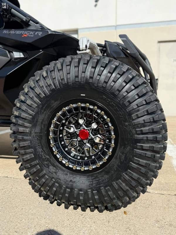 Load image into Gallery viewer, Alba Racing Fractal Crusher Beadlock Wheels for Can-Am Mav R
