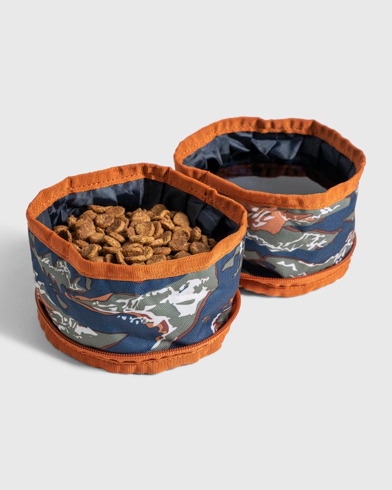 Load image into Gallery viewer, (R)evolution™ Collapsible Double Dog Bowl
