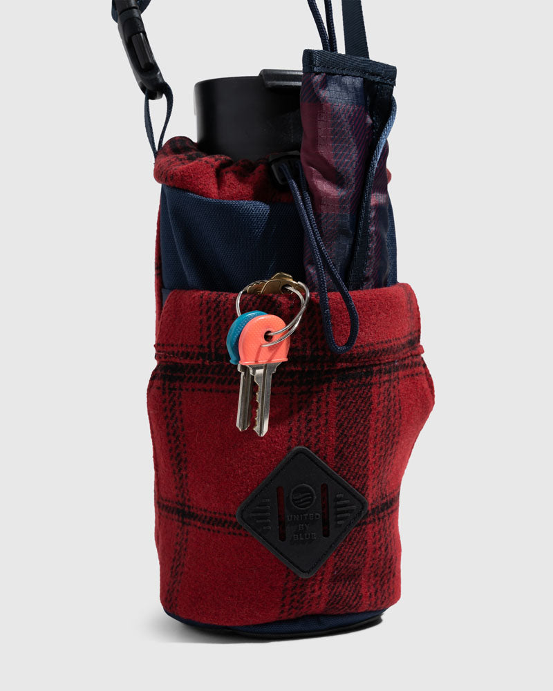 Load image into Gallery viewer, Recycled Wool Water Bottle Sling
