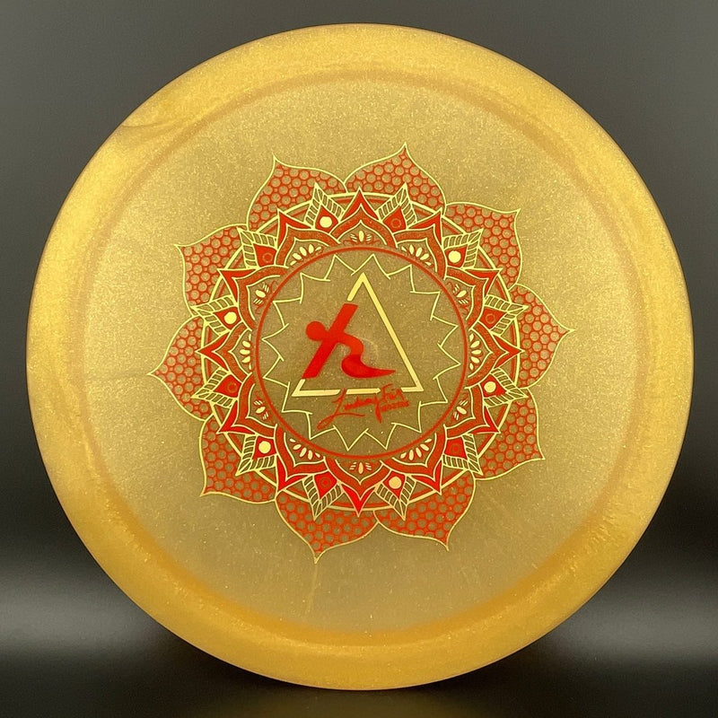 Load image into Gallery viewer, Diamond Metal Flake Assassin - Lindsay Fish Signature Series

