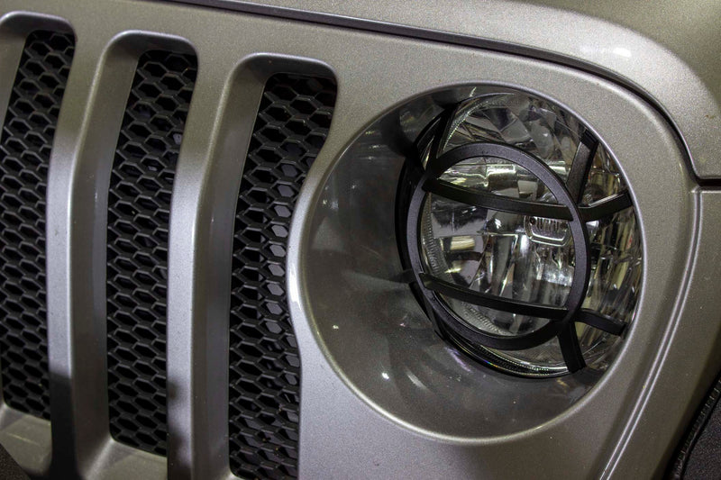 Load image into Gallery viewer, Fishbone Offroad Headlight Guards for 2018 &amp; Up Jeep Wrangler/Gladiator FB21120
