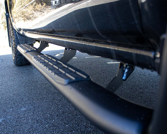 Fishbone Offroad Oval Side Steps for 2007-2019 Chevy/GMC CREW CAB Pickups FB21381