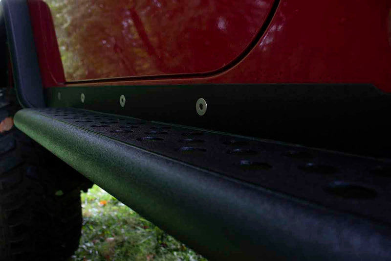 Load image into Gallery viewer, Fishbone Offroad Rock Slider with Tube Step for 2004-2006 Jeep Wrangler Unlimited FB23085
