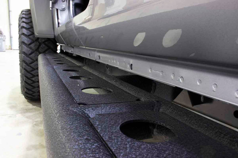 Load image into Gallery viewer, Fishbone Offroad Step Sliders 2018-2027 Jeep Wrangler JLU FB23083
