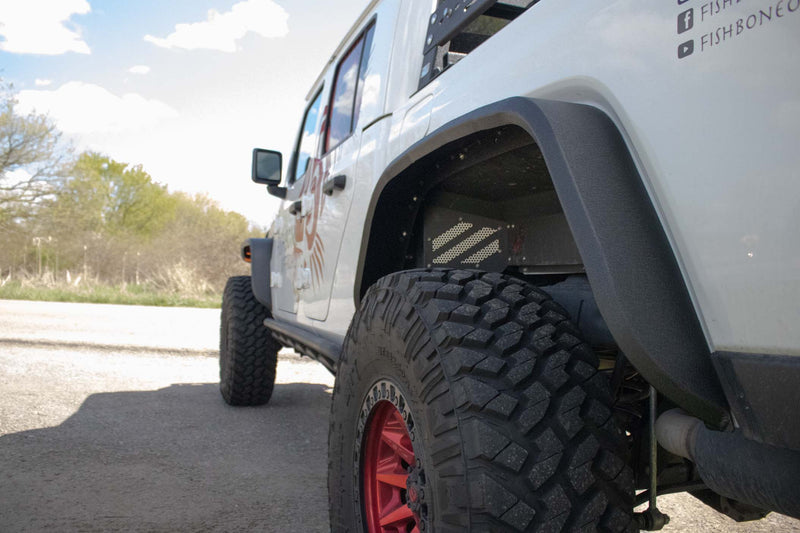Load image into Gallery viewer, Fishbone Offroad Rear Steel Elite Fenders for 2020-Current Jeep Gladiator FB23144R
