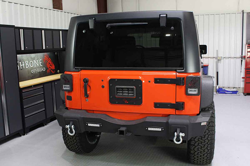 Load image into Gallery viewer, Fishbone Offroad Tail Light Covers for 1976-2006 Jeep CJ/Wrangler FB31043
