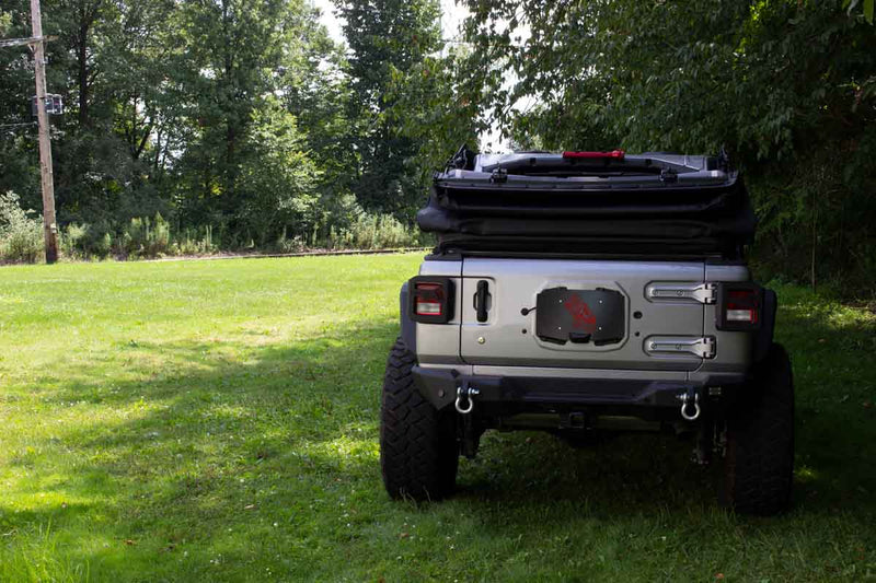 Load image into Gallery viewer, Fishbone Offroad 2018-Current Jeep Wrangler JL &amp; Wrangler Unlimited JLU Backside Plate FB31264
