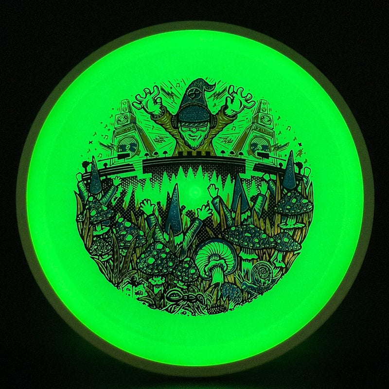 Load image into Gallery viewer, Eclipse Servo - DJ Gnomeo by Skeet Designs
