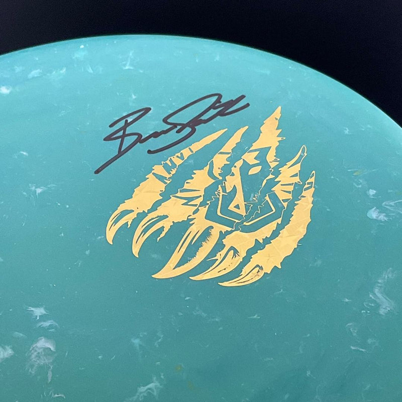 Load image into Gallery viewer, Jawbreaker Wasp *Signed* - Brodie Smith Dark Horse Claws
