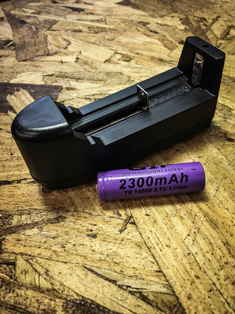 Load image into Gallery viewer, Three Function Rechargeable Flashlight
