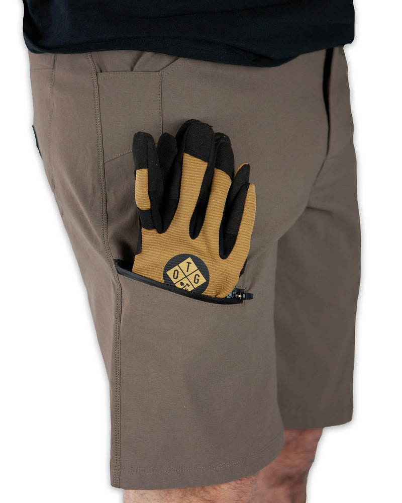 Load image into Gallery viewer, Field Short - Deadwood
