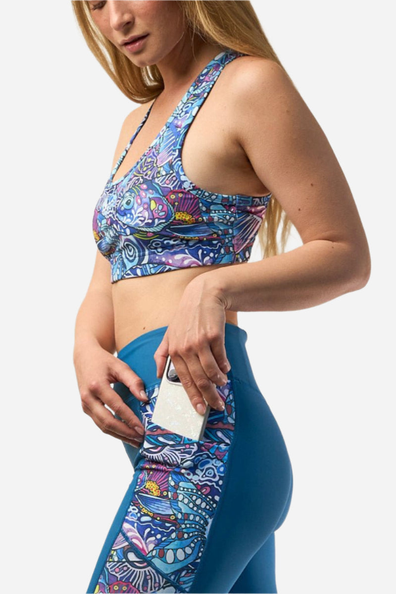 Load image into Gallery viewer, Enchanted Grayling Pocket Capri Leggings
