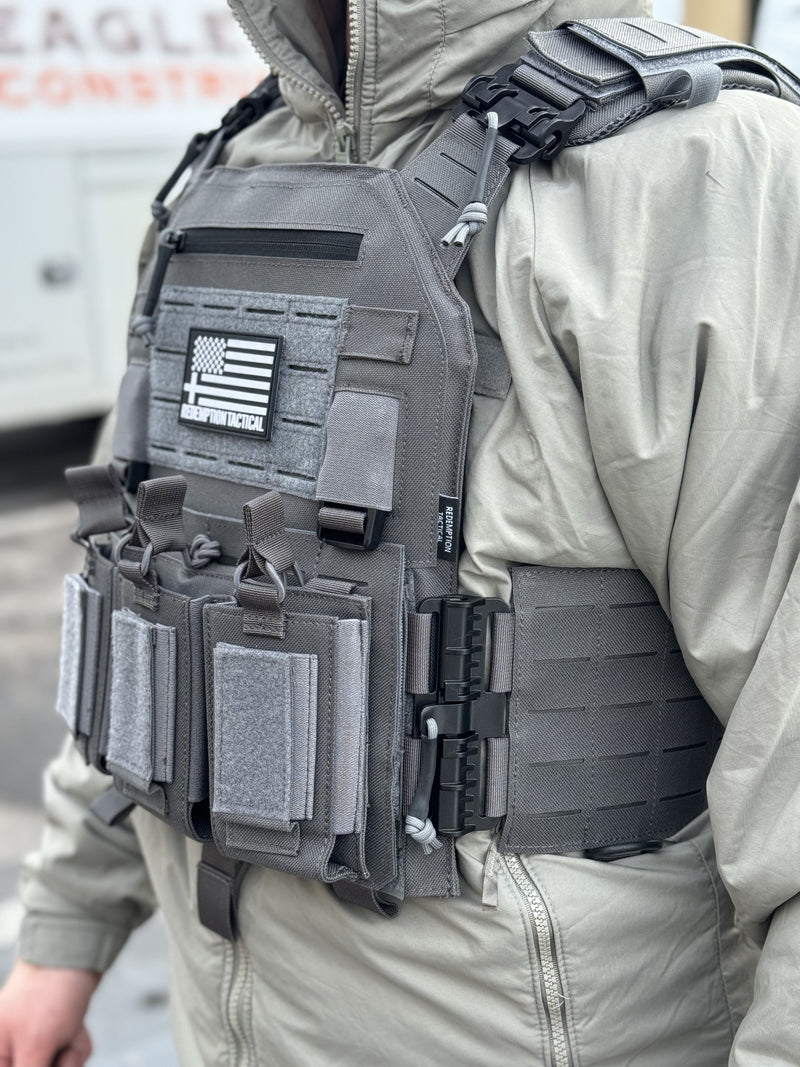 Load image into Gallery viewer, RT CRUSADER 2.0® ARMOR KIT Front/Back Plates LIGHTWEIGHT LEVEL IV  (2) 10x12 Front/Back Plates Full Kit
