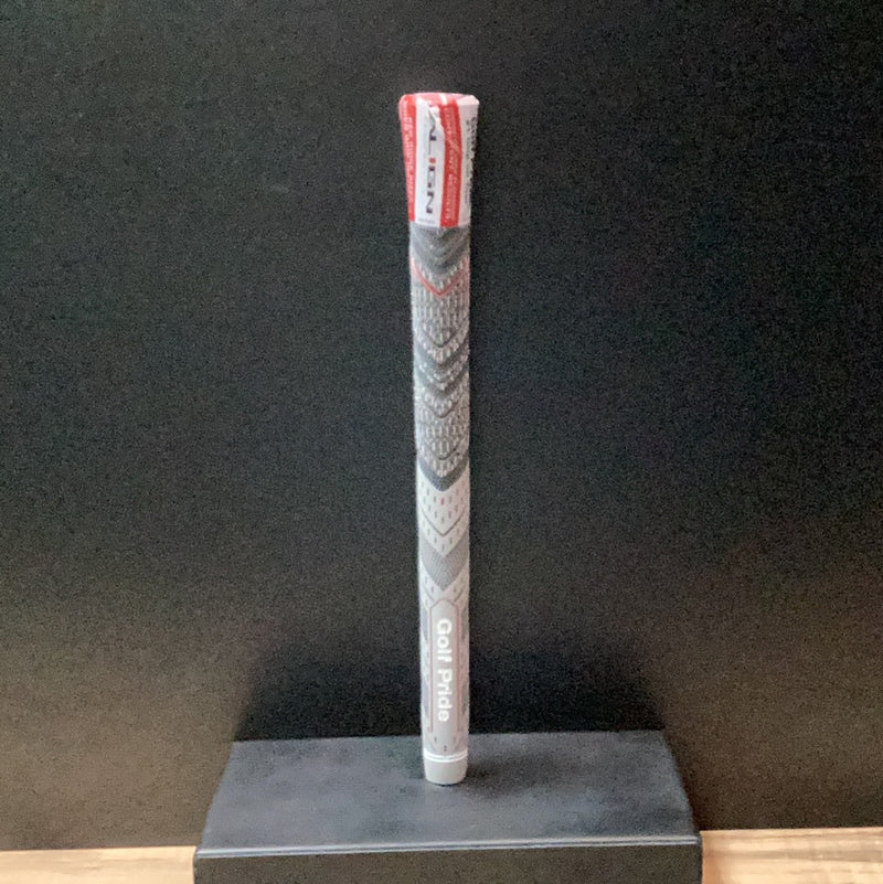 Load image into Gallery viewer, Golf Pride Align Golf Grip
