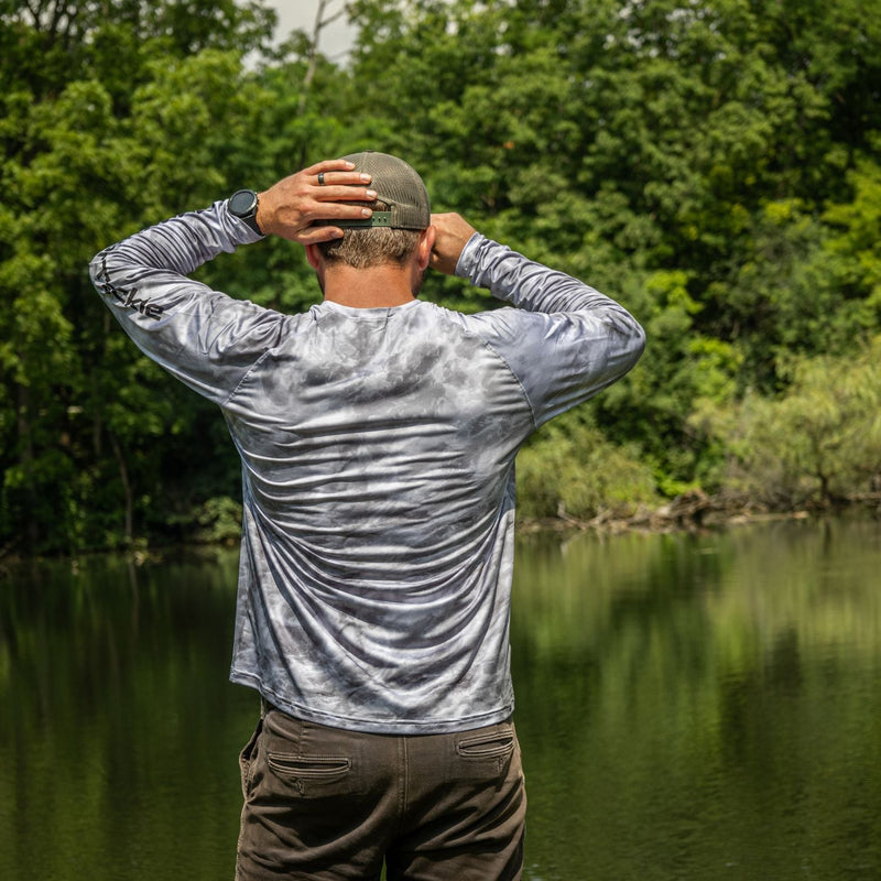 Load image into Gallery viewer, Reaction Tackle SPF UPF 50+ Long Sleeve Fishing Shirt
