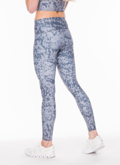 Load image into Gallery viewer, Grey Fog Yoga Pants
