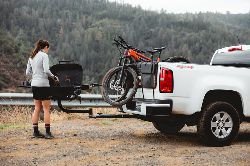 Load image into Gallery viewer, Forge 15 Hitch-Mounted Propane Grill
