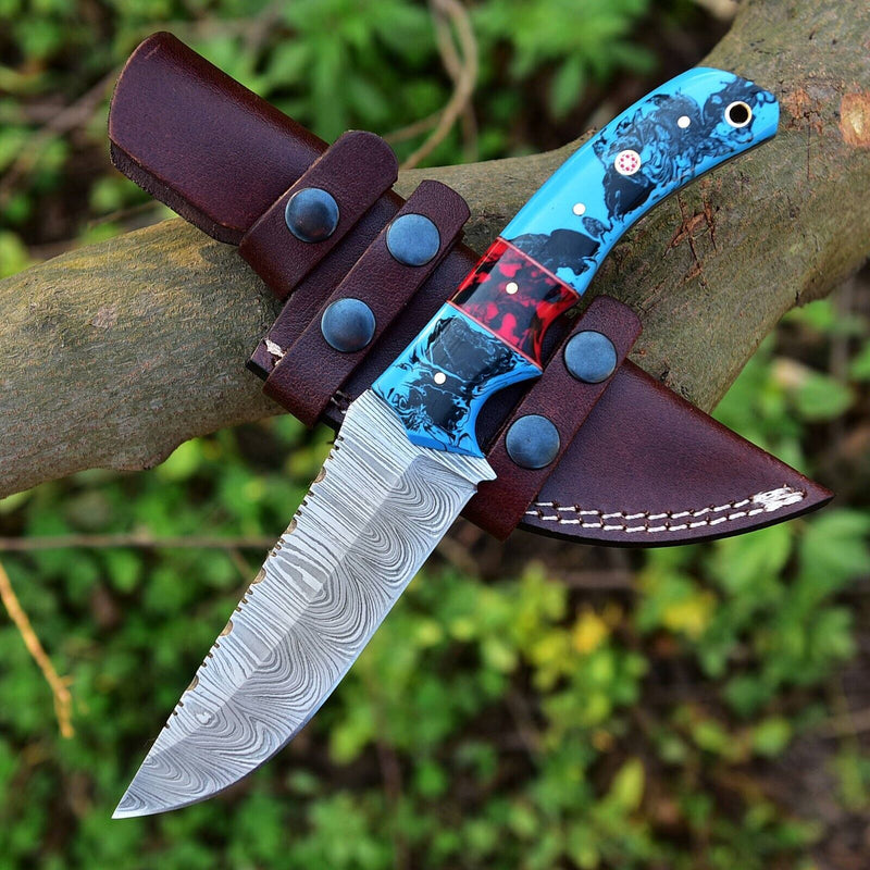 Load image into Gallery viewer, Custom Handmade Damascus Steel Hunting Knife – 10-Inch Blade with Resin Handle, Includes Leather Sheath

