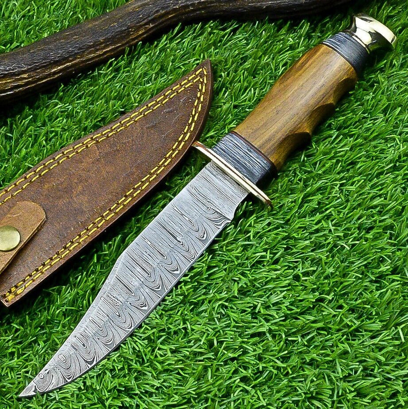 Load image into Gallery viewer, Western Boulder Colorado Knife – 11&quot; Handmade Damascus Steel Blade with Olive Wood Handle &amp; Leather Sheath
