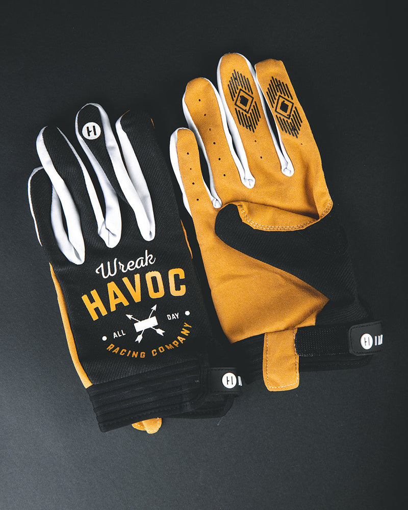 Load image into Gallery viewer, Tan and Black Gloves
