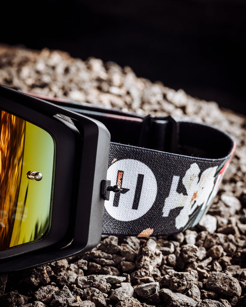 Load image into Gallery viewer, Flower
