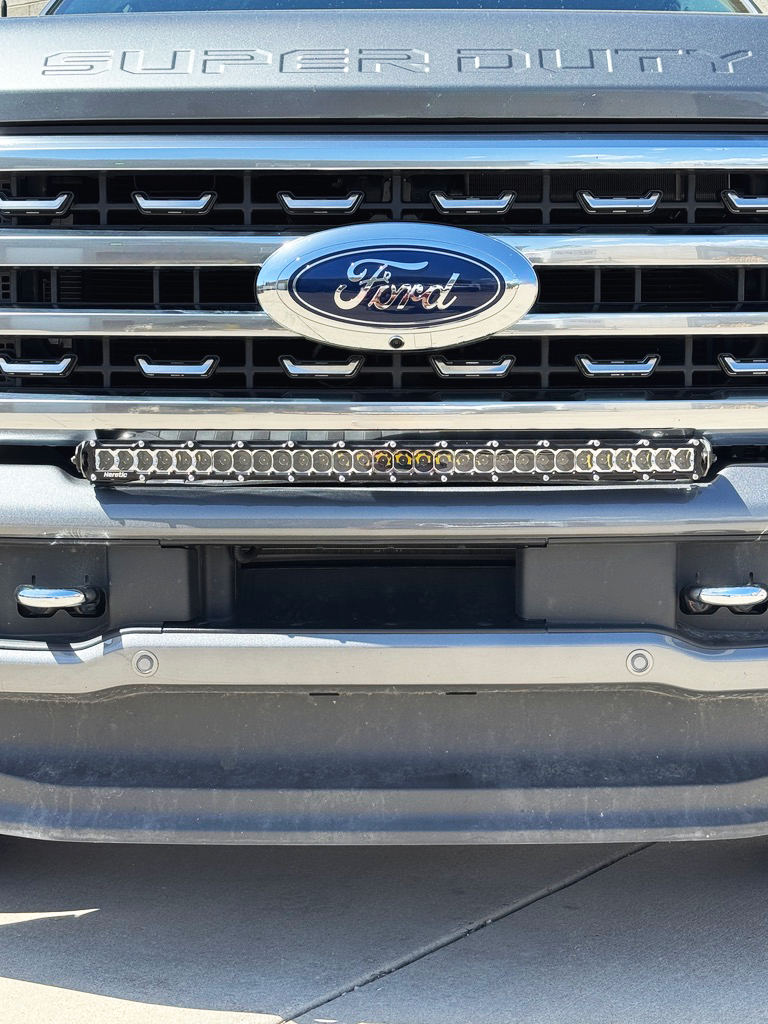 Load image into Gallery viewer, F-250 &amp; 350 Super Duty 30" Curved Bumper Light Bar Kit 2023+

