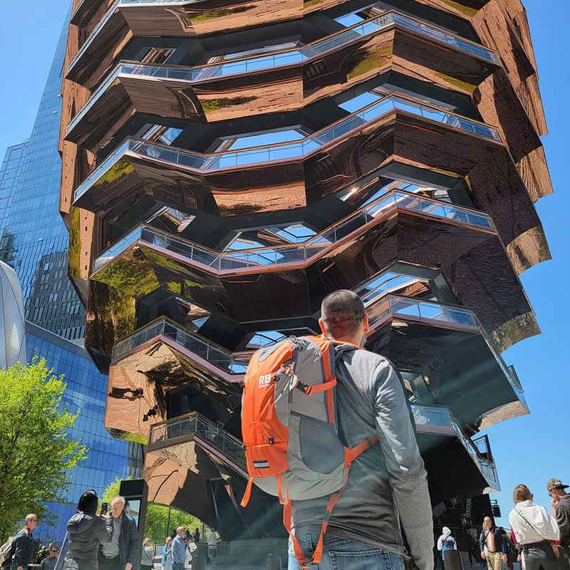 Load image into Gallery viewer, High Visibility Orange Reflective Commuter Bike Backpack |Riderbag Reflektor35
