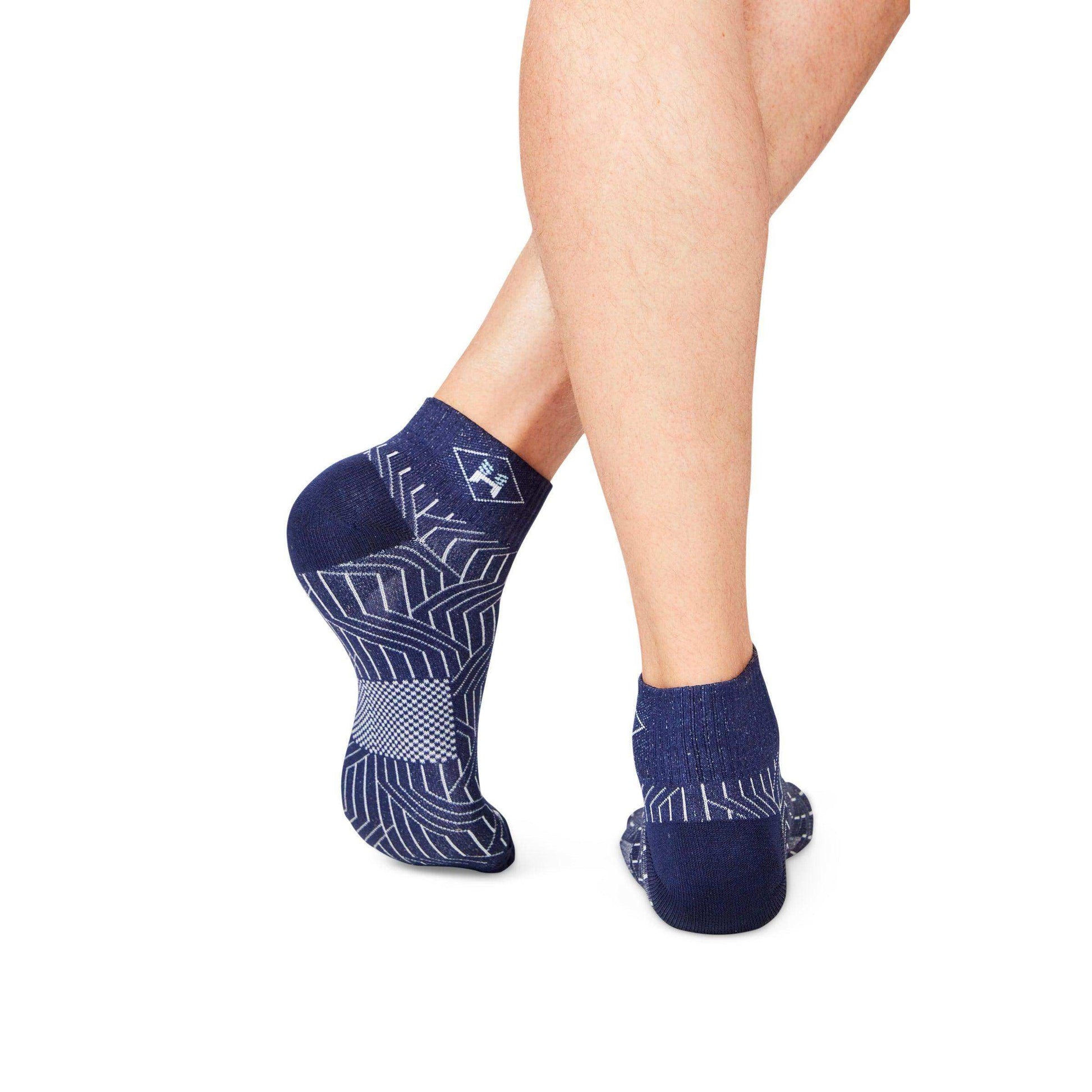 Mens Quarter Crew Socks - Skoutley Outdoors LLC