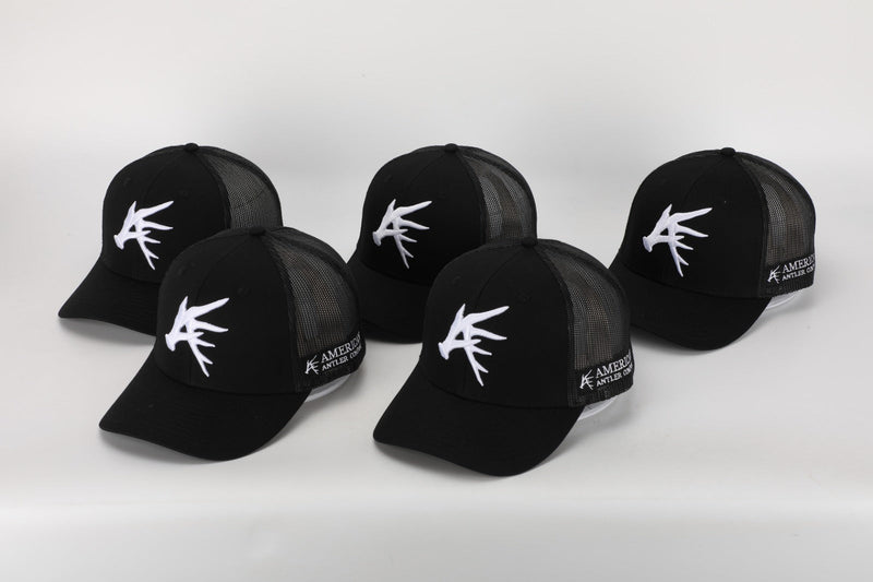 Load image into Gallery viewer, Black Antler Symbol Snapback Hat
