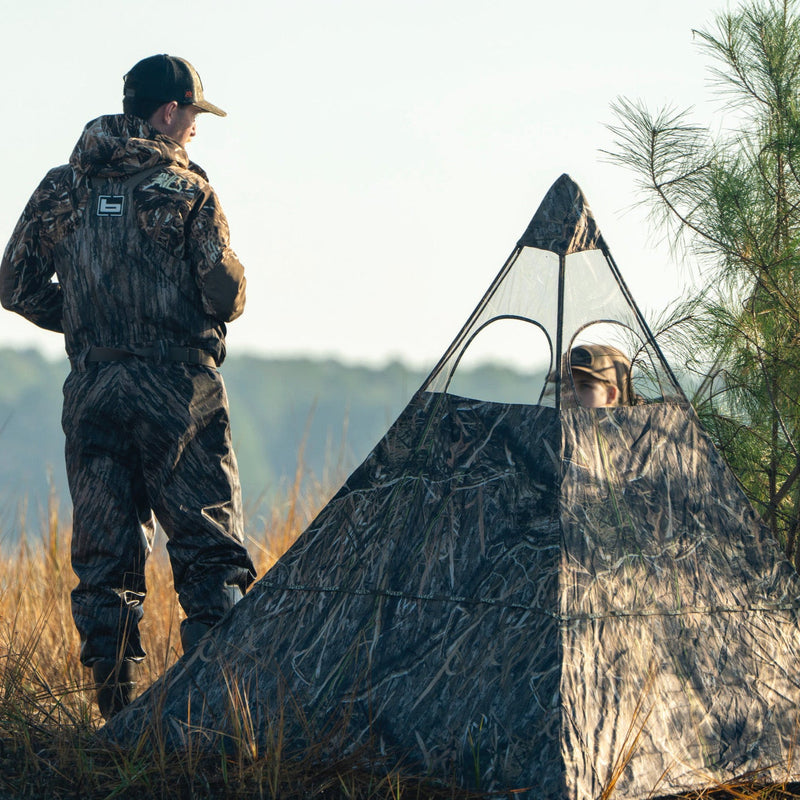 Load image into Gallery viewer, Hunting Blind - Mossy Oak Habitat
