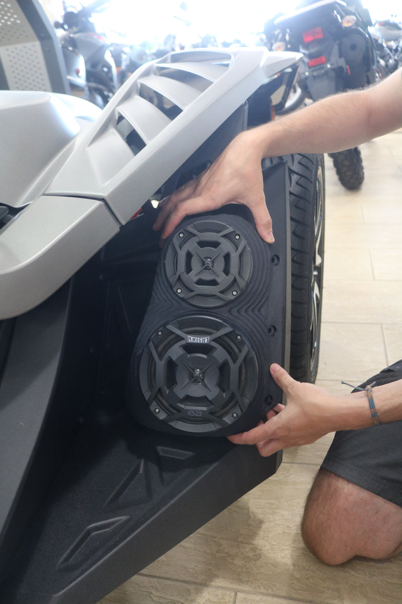 Load image into Gallery viewer, Polaris Slingshot Bluetooth LED Sound System
