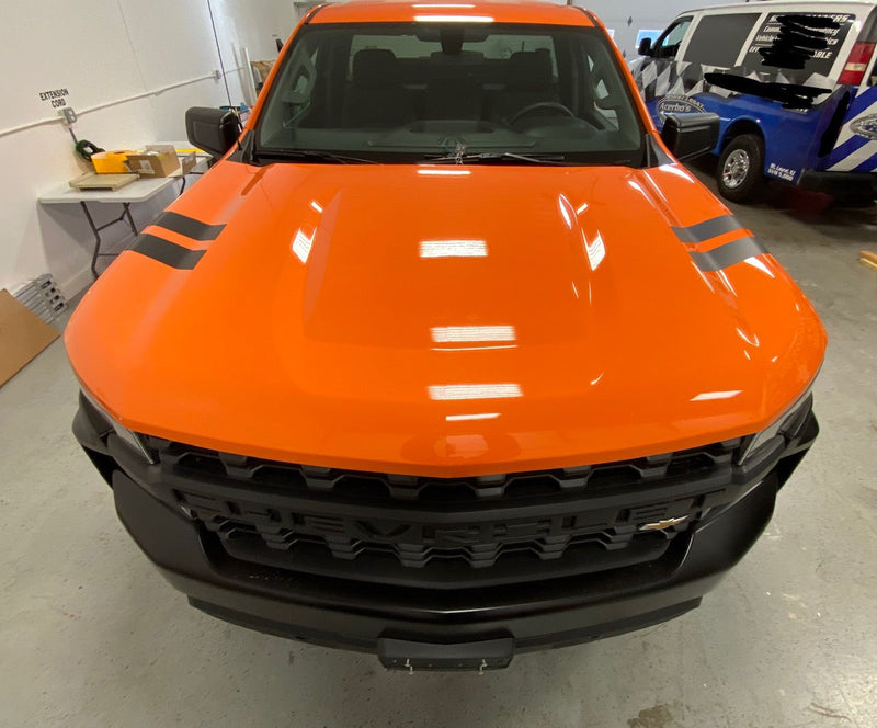 Load image into Gallery viewer, Fender Slash Decals for 2019-2024 Chevrolet Silverado (x2)
